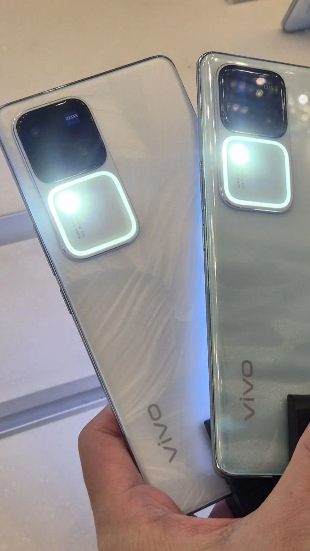 Vivo V40