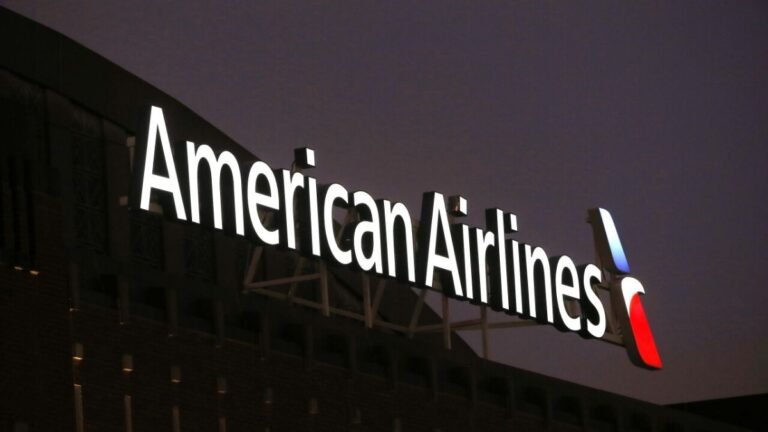 Black Men Settle Lawsuit with American Airlines After Flight Incident