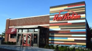 Red Robin to Close 70 Locations to Reduce Debt